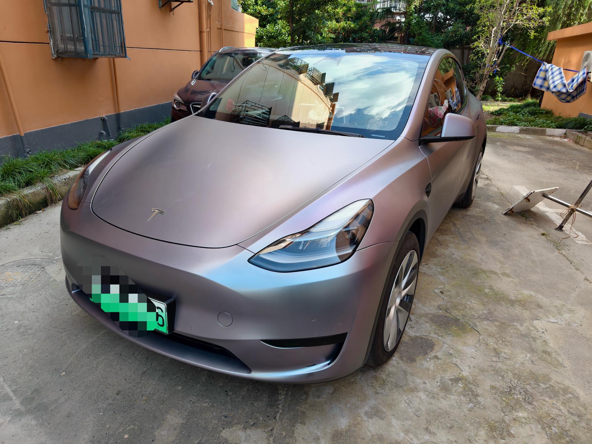 Tesla Model Y 2023 car image 