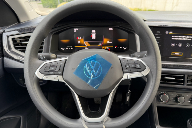 Volkswagen Lavida 2026 car image #12