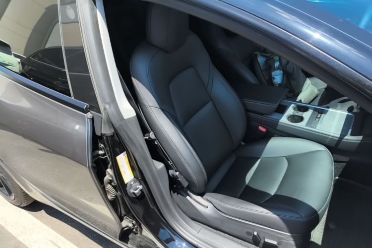 Tesla Model 3 2022 car image #24