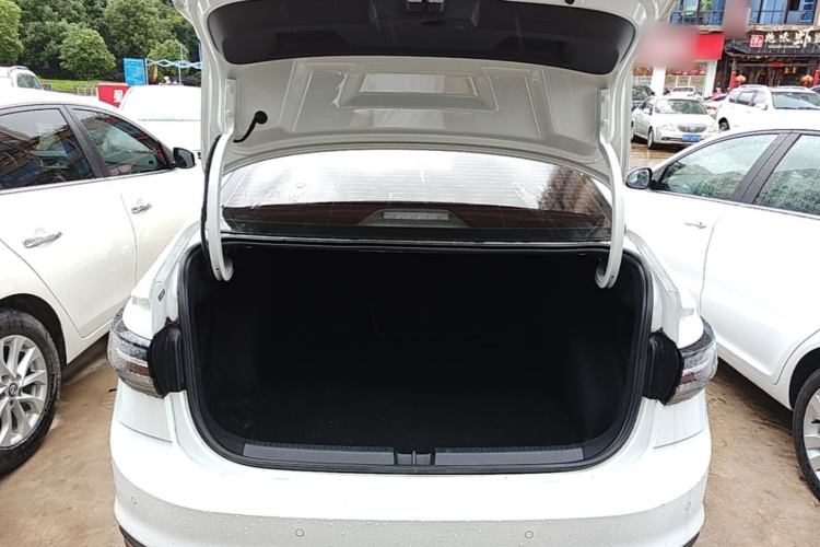 Volkswagen Lavida 2025 car image #19