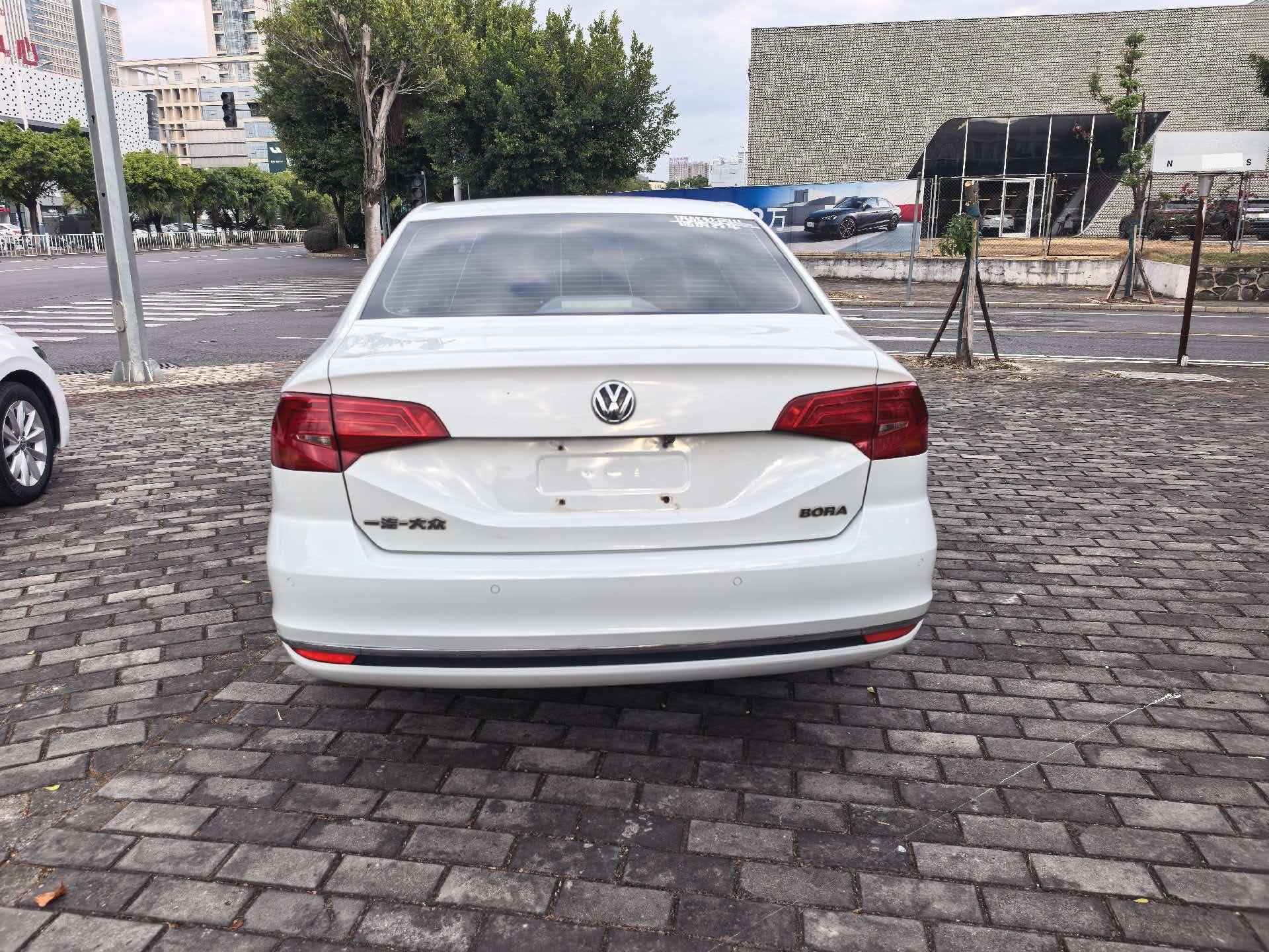 Volkswagen Bora 2018 imagen de coche #8
