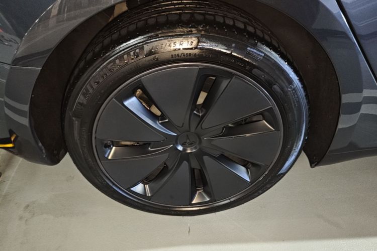 Tesla Model 3 2024 #10 Tesla Model 3 2024 car image #10