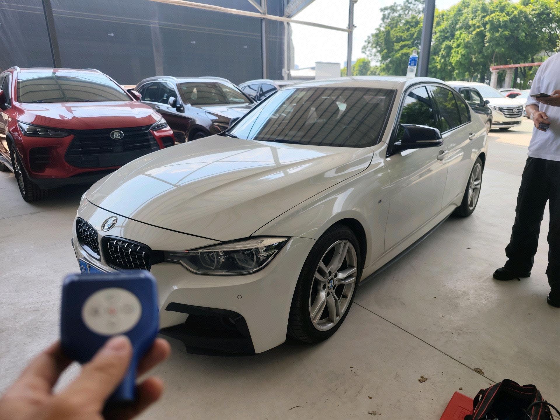 BMW 3 Series 2019 car image 