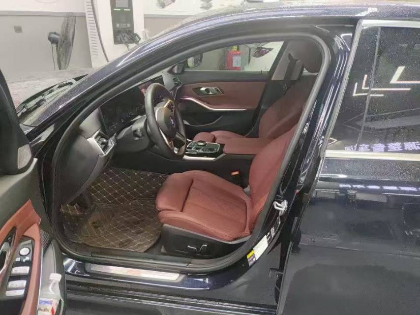 BMW i3 2024 car image #4