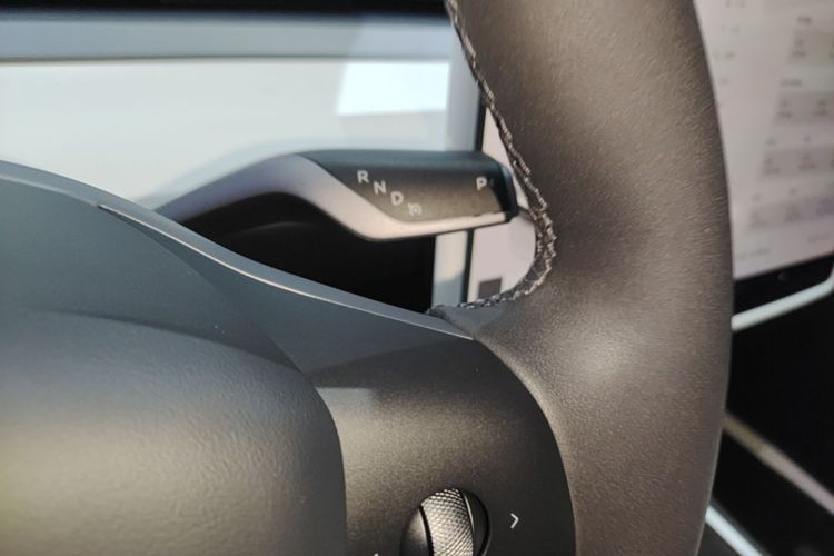 Tesla Model Y 2022 #14 Tesla Model Y 2022 car image #14
