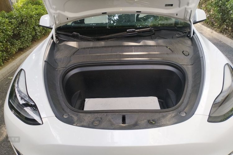 Tesla Model Y 2022 #22 Tesla Model Y 2022 car image #22