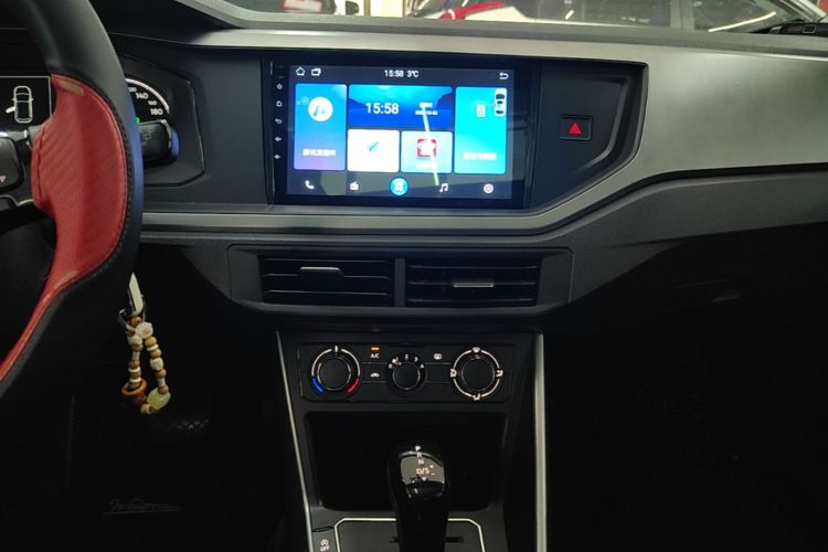 Volkswagen Polo 2020 car image #13