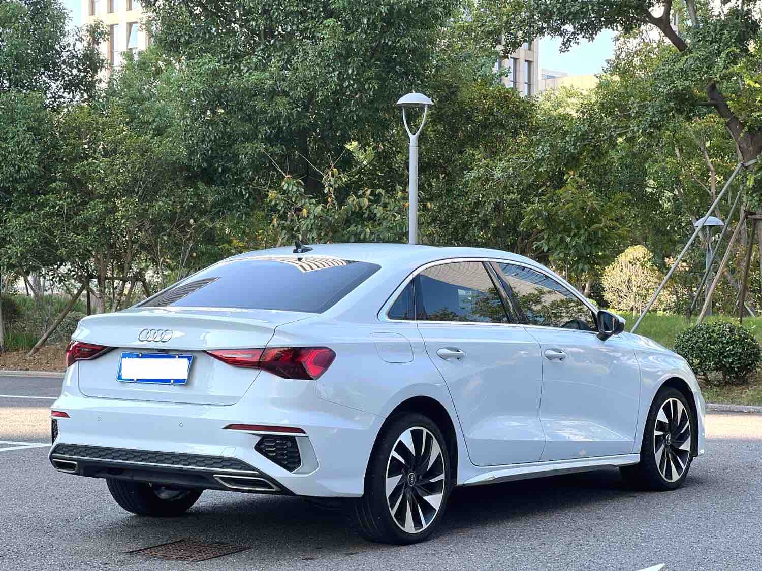 2023 car image #3