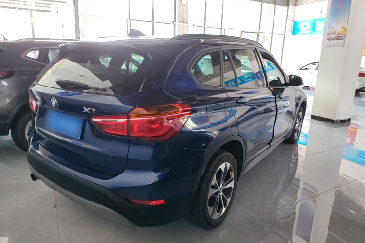 BMW X1 2017 #7 BMW X1 2017 car image #7