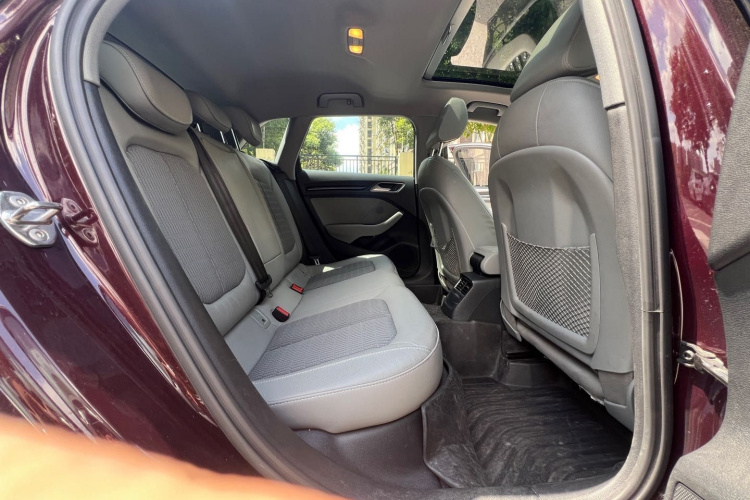 Audi A3 2019 car image #15