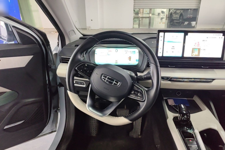 GEELY Emgrand L HiP 2022 car image #15