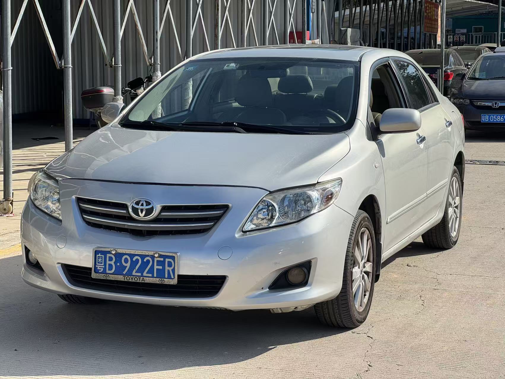 Toyota Corolla 2010 Toyota Corolla 2010 car image