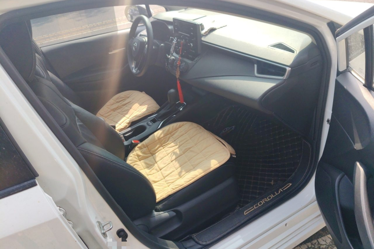 Toyota Corolla 2019 #23 Toyota Corolla 2019 car image #23