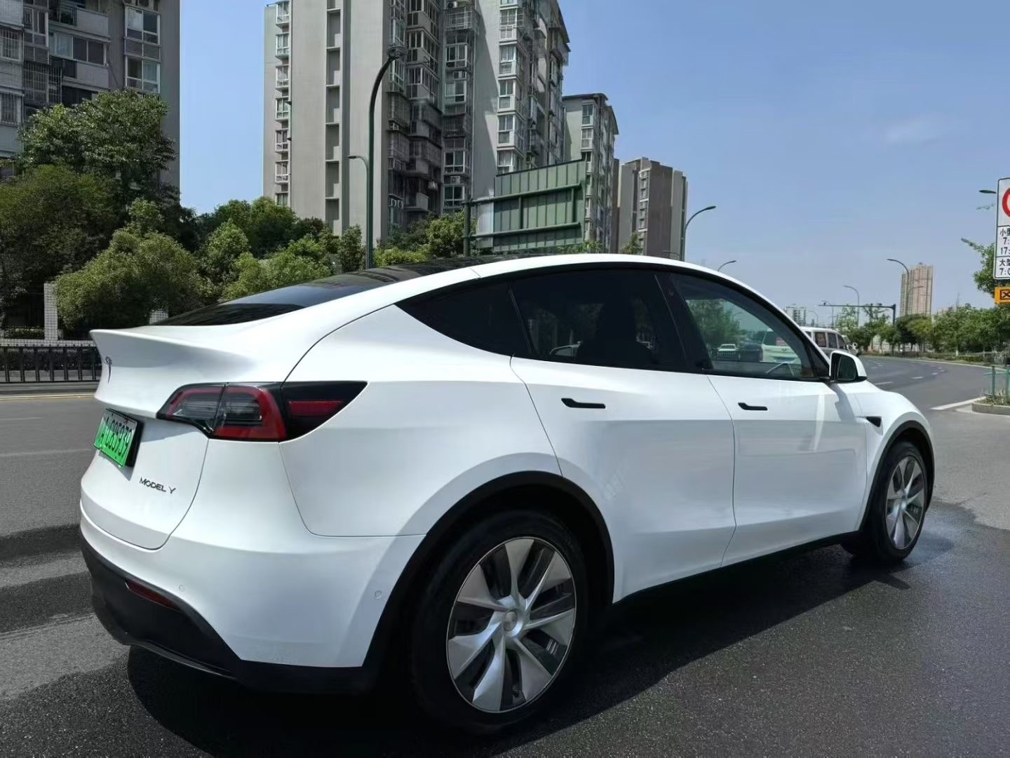 Tesla Model Y 2021 #7 Tesla Model Y 2021 immagine di auto #7