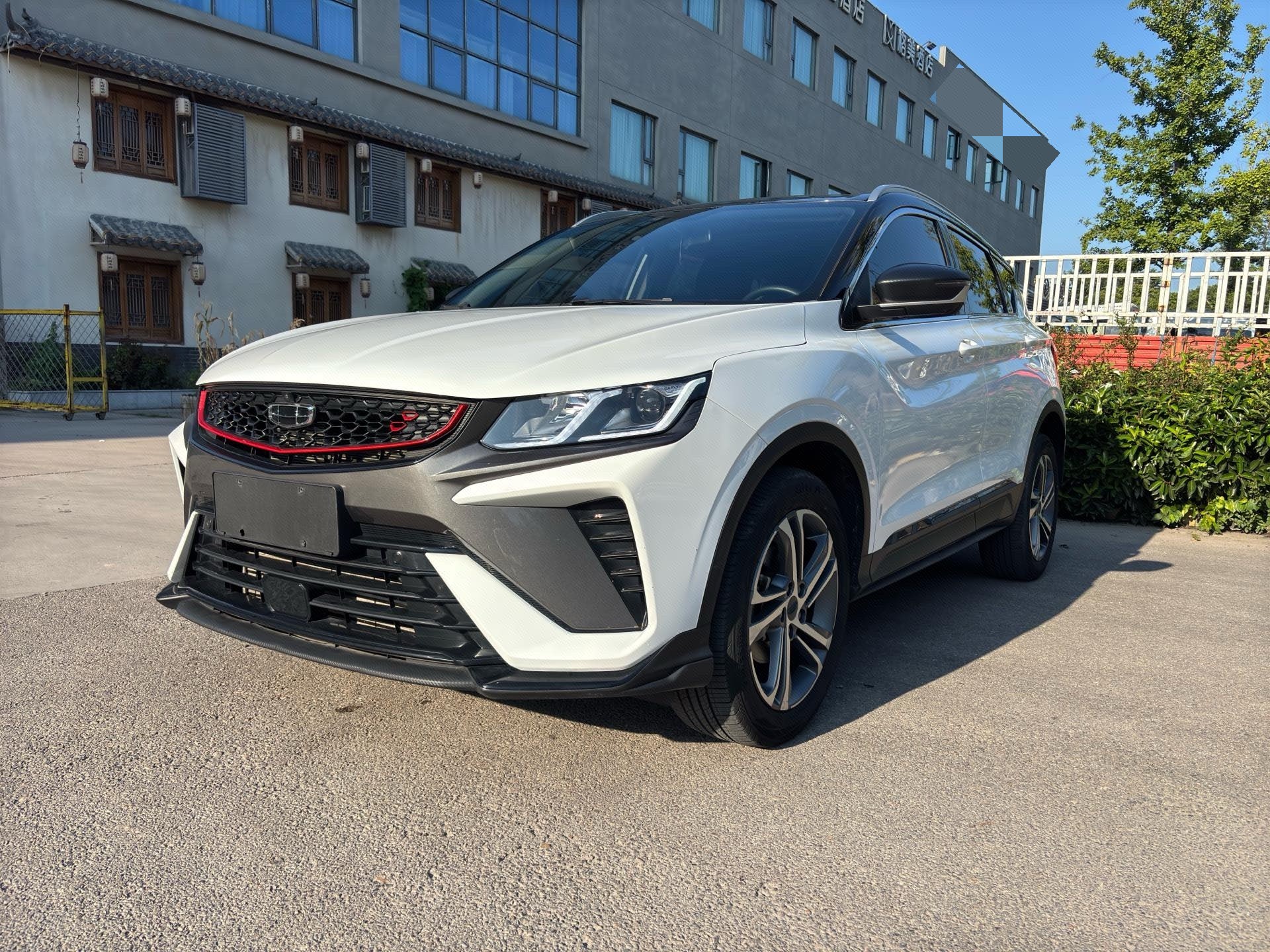 GEELY Coolray 2021 GEELY Coolray 2021 car image