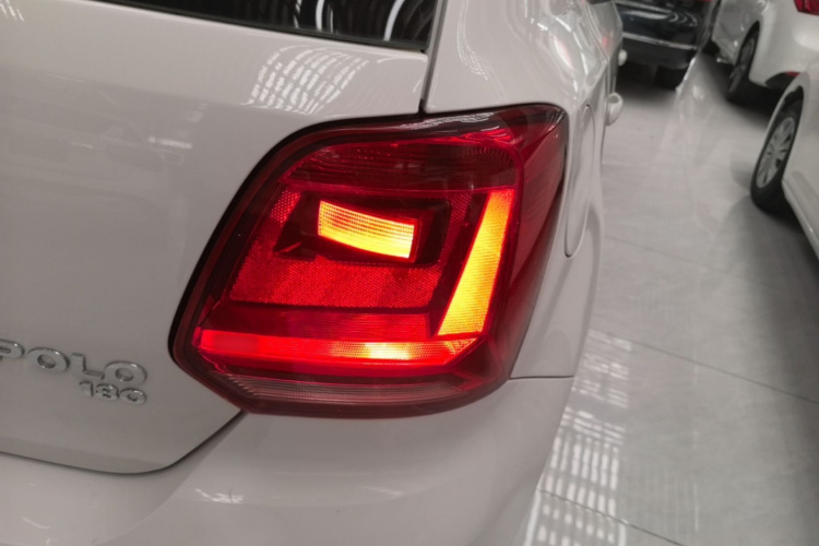 Volkswagen Polo 2017 #8 Volkswagen Polo 2017 car image #8