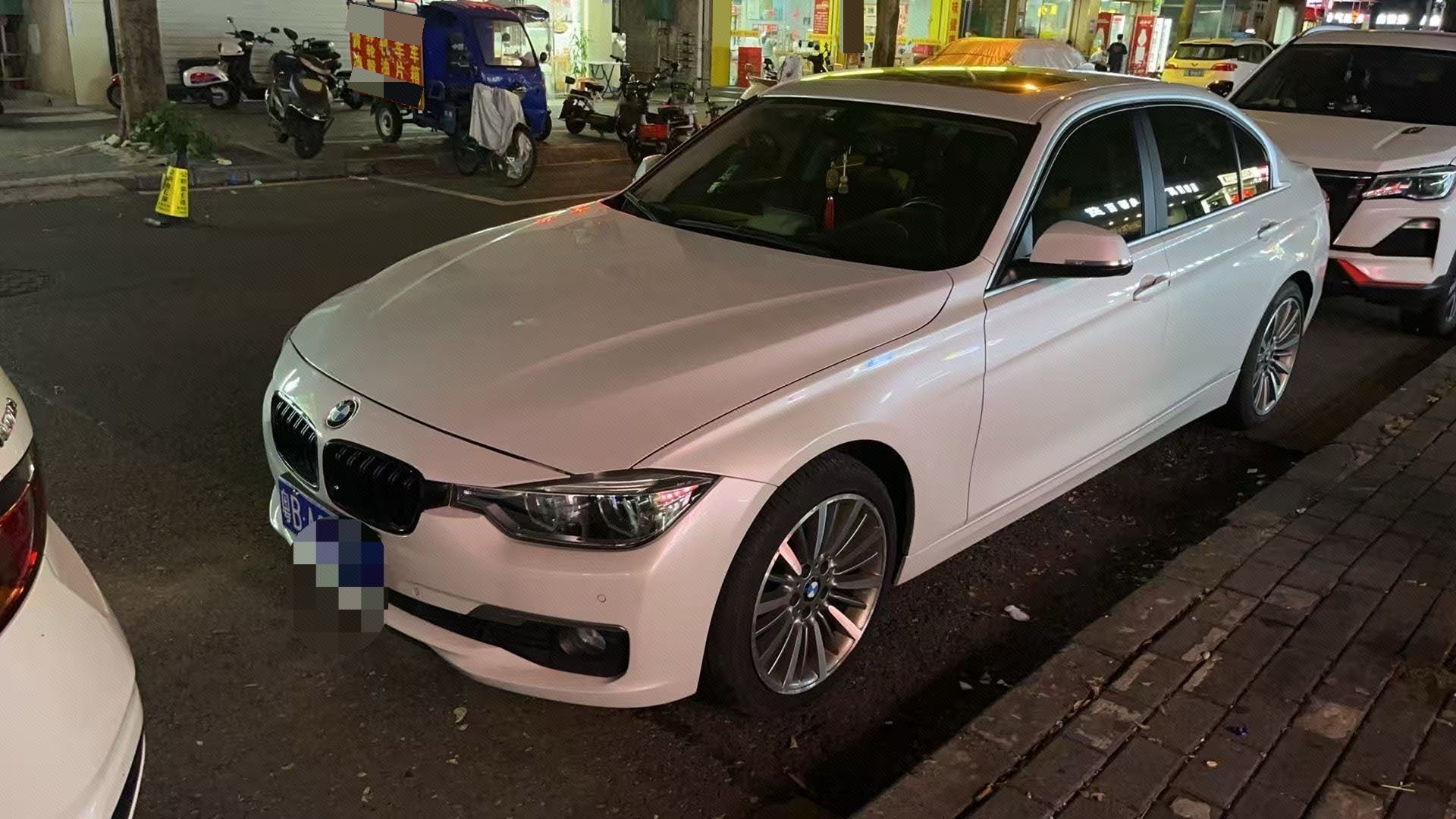 BMW 3 Series 2019 BMW 3 Series 2019 immagine di auto