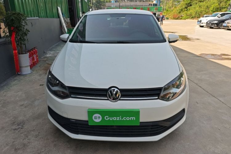 Volkswagen Polo 2018 car image #3