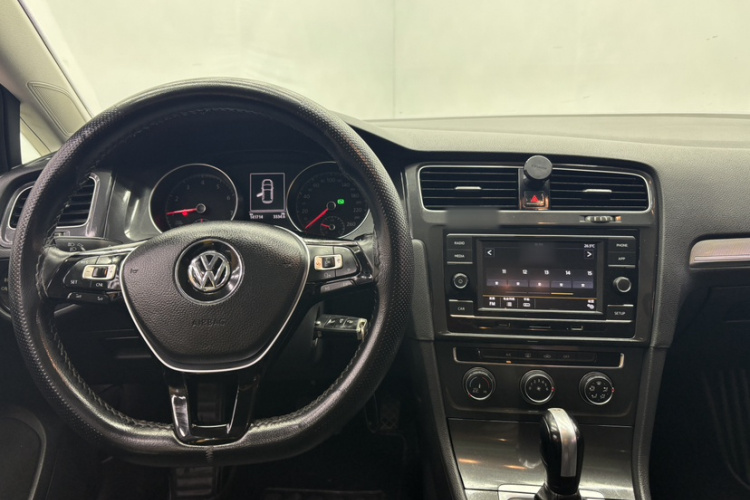Volkswagen Golf 2018 #9 Volkswagen Golf 2018 car image #9