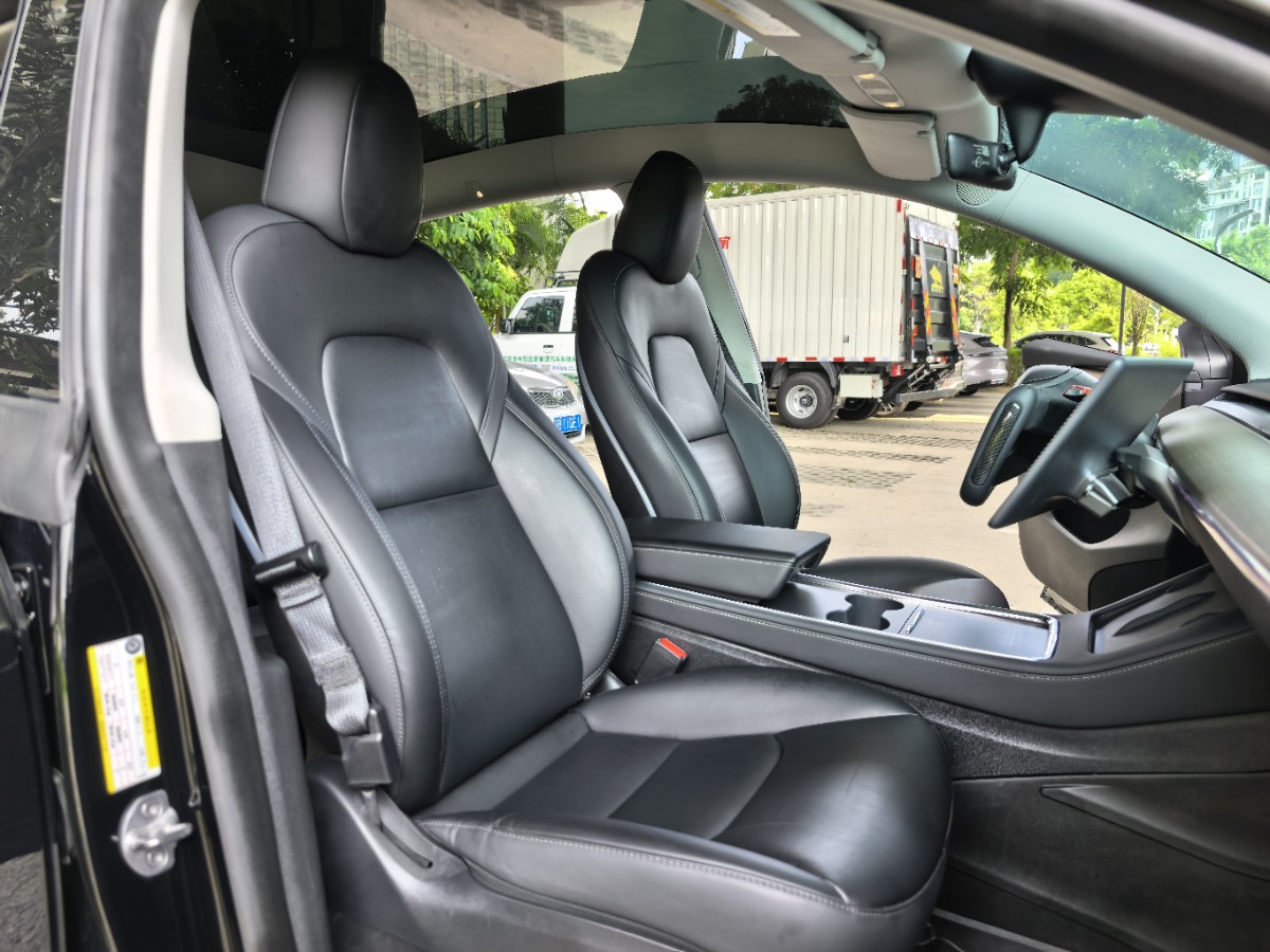 Tesla Model Y 2022 car image #7