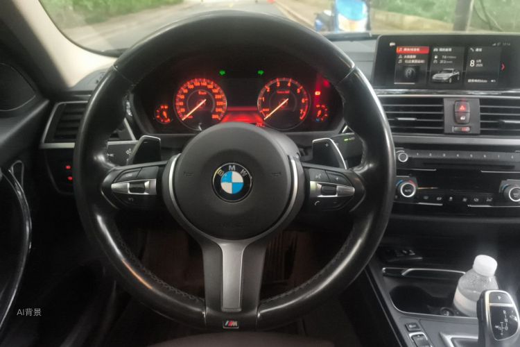 BMW 3 Series 2018 car image #12