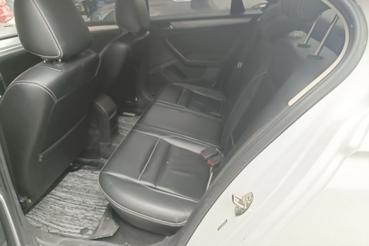Volkswagen Bora 2023 car image #17