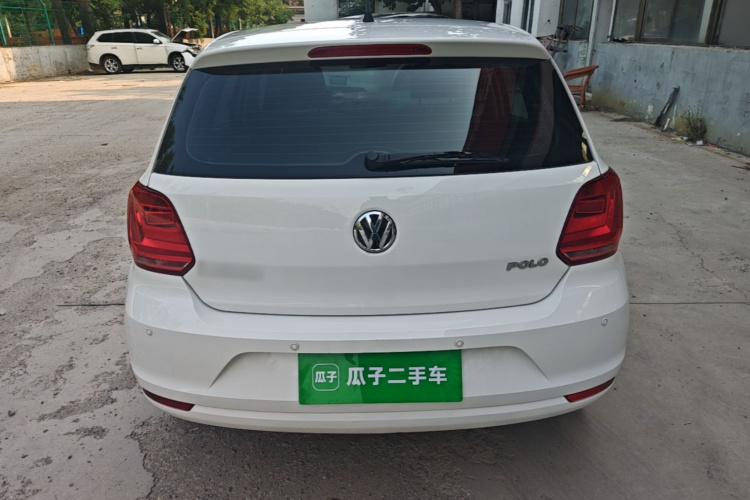 Volkswagen Polo 2016 car image #4
