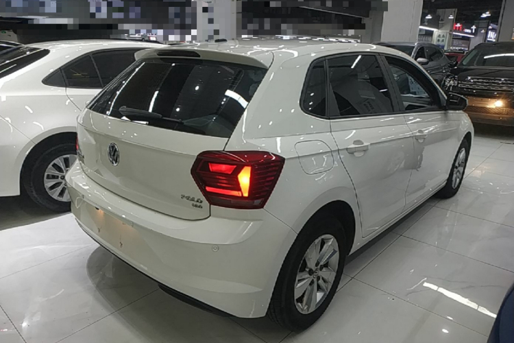 Volkswagen Polo 2020 car image #5