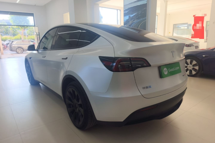 Tesla Model Y 2022 #5 Tesla Model Y 2022 immagine di auto #5