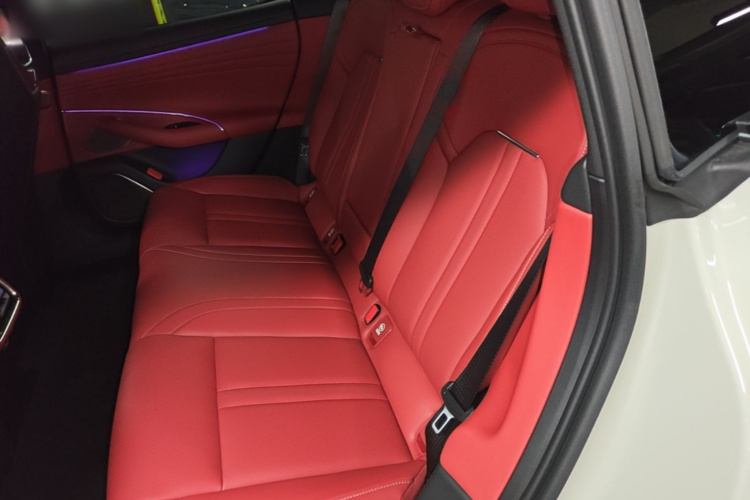 2026 #13 2026 imagem de carro #13
