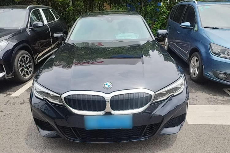 BMW 3 Series 2022 #3 BMW 3 Series 2022 car image #3