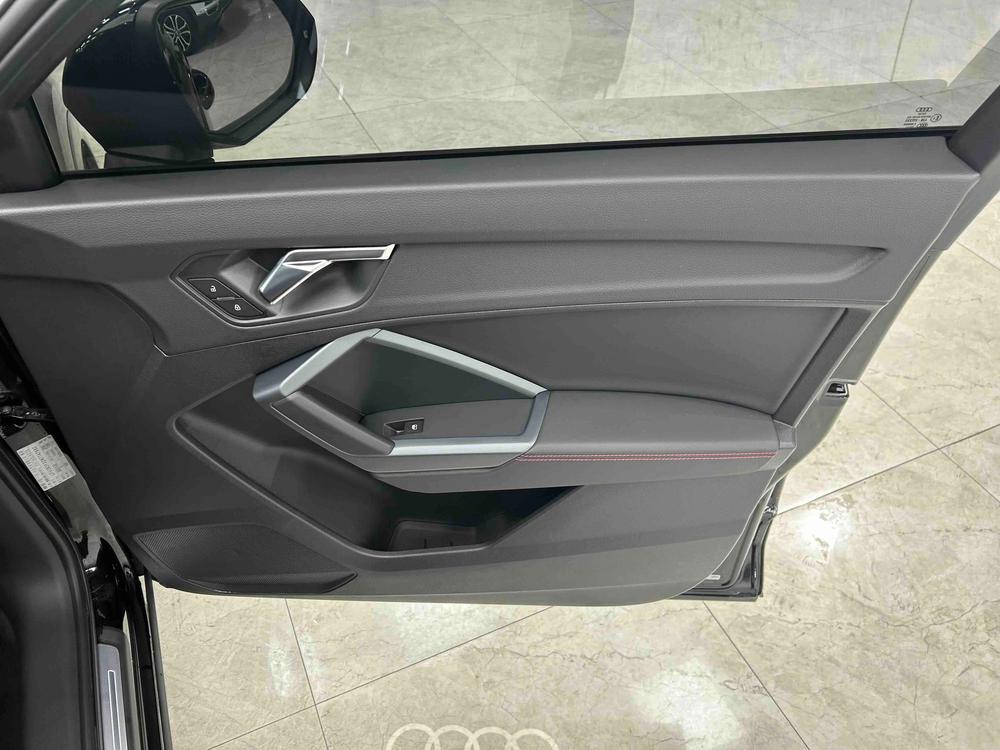 Audi Q3 2022 #15 Audi Q3 2022 car image #15