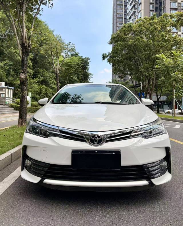 Toyota Corolla 2018 #2 Toyota Corolla 2018 car image #2