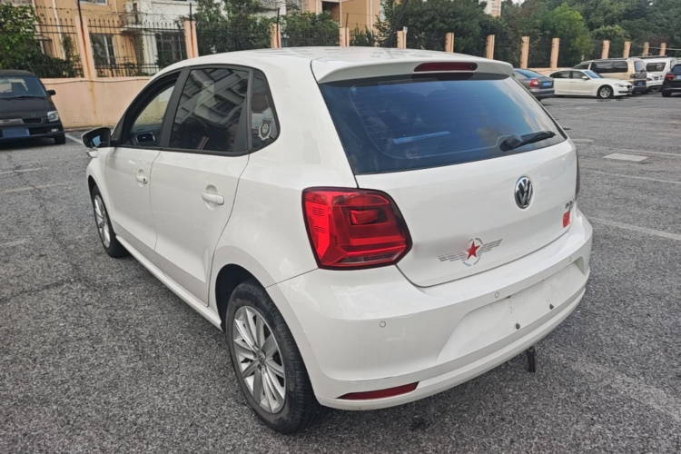 Volkswagen Polo 2015 #7 Volkswagen Polo 2015 car image #7