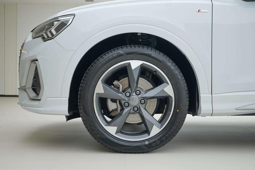 Audi Q3 2019 #8 Audi Q3 2019 immagine di auto #8