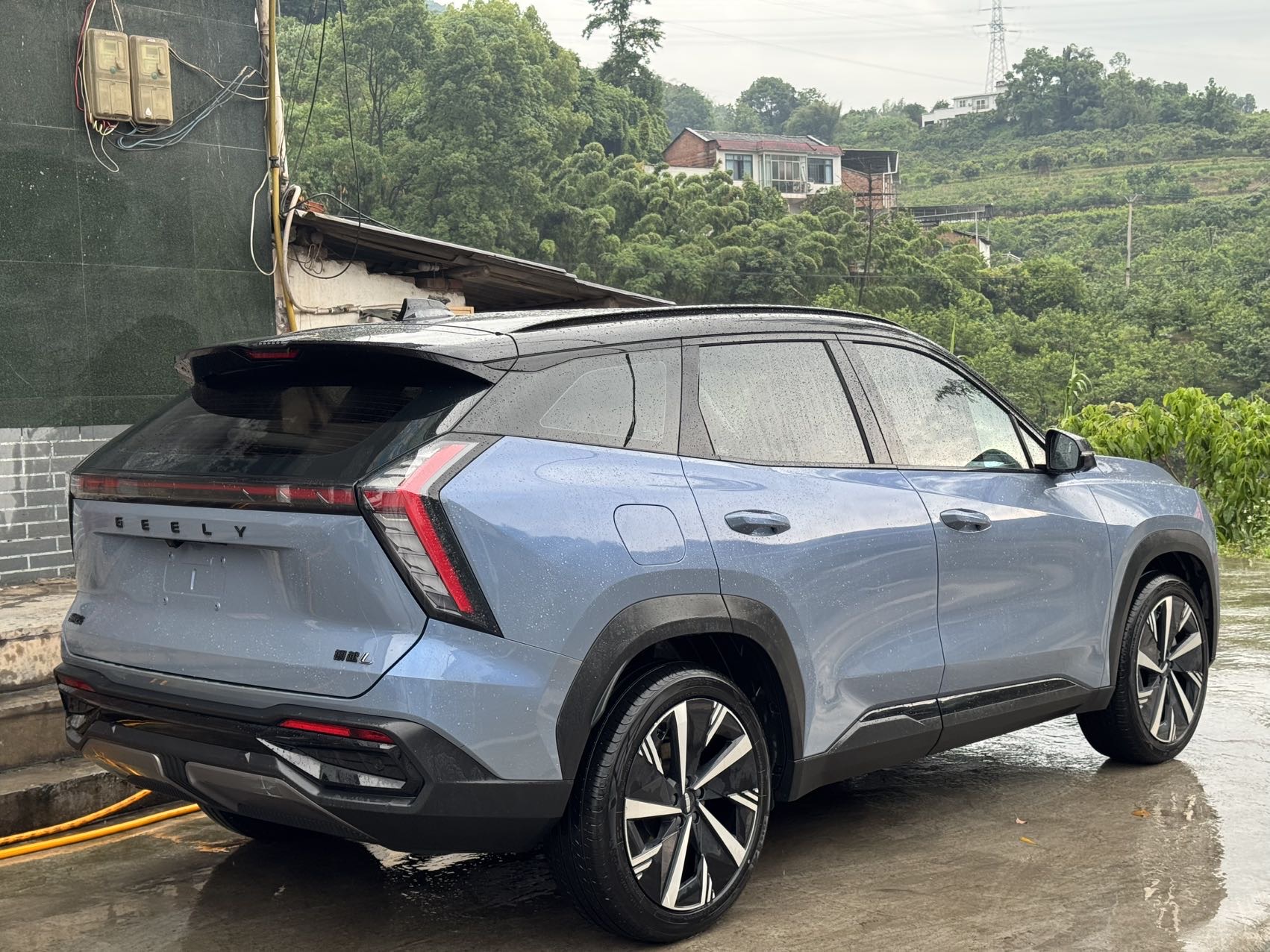 GEELY Boyue L 2023 car image #9