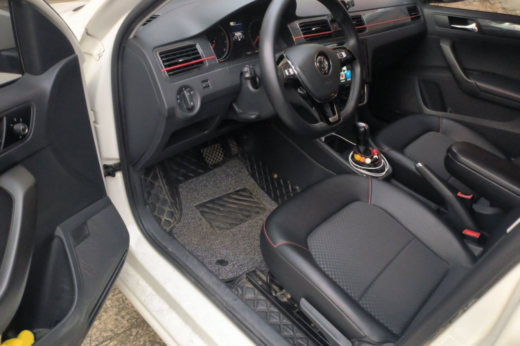 Volkswagen Santana 2018 image de voiture #13