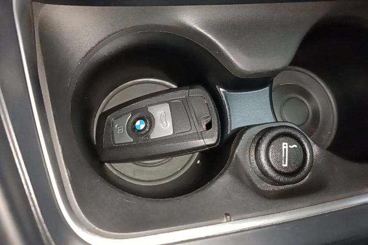 BMW 3 Series 2015 #9 BMW 3 Series 2015 car image #9