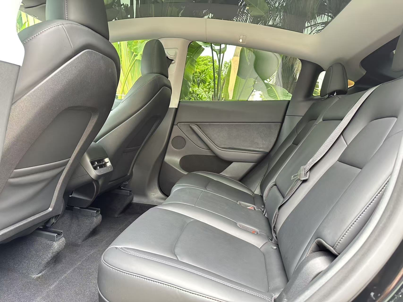 Tesla Model Y 2023 #7 Tesla Model Y 2023 car image #7
