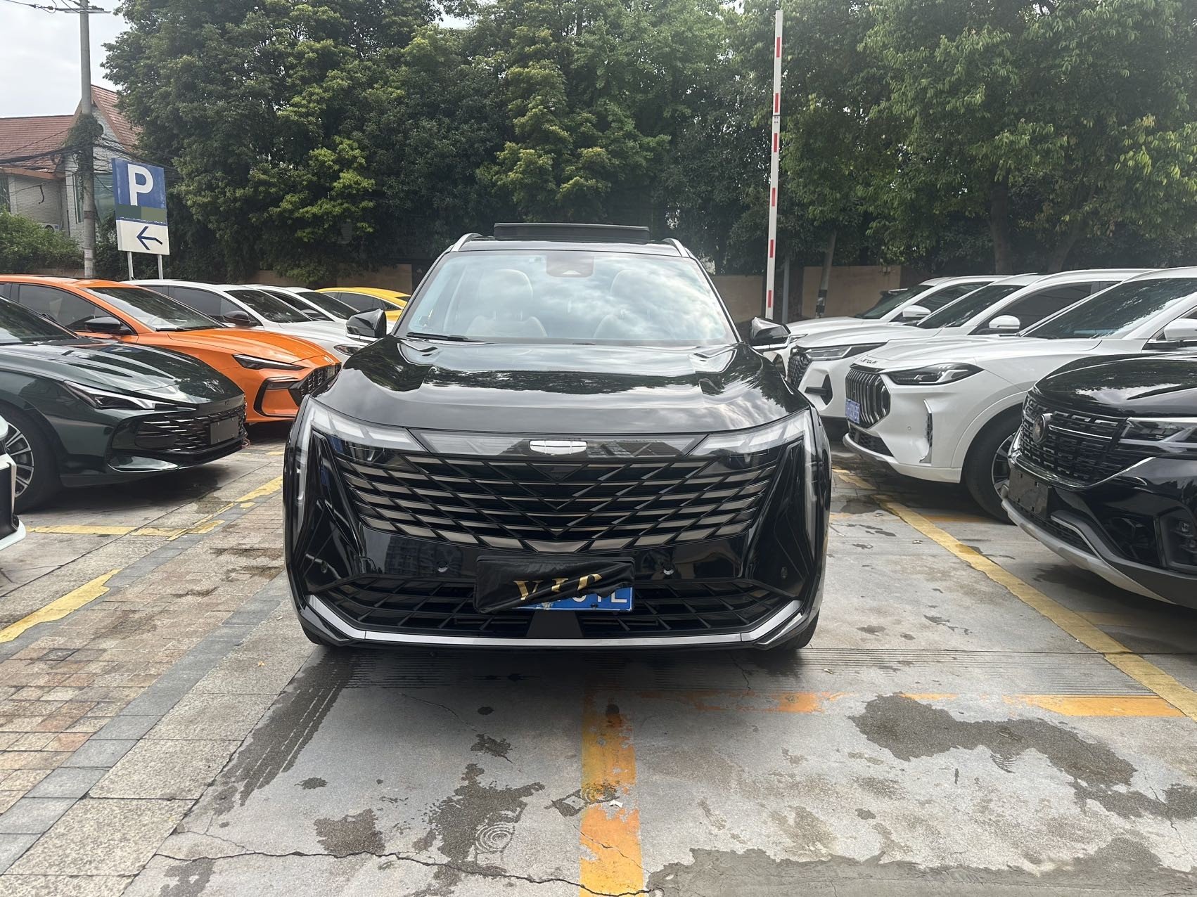 GEELY Boyue L 2023 car image #2