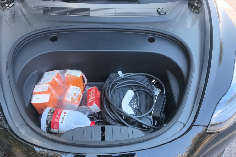 Tesla Model 3 2023 car image #22