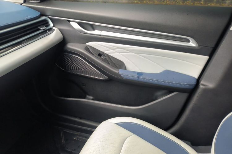 GEELY Emgrand 2021 #23 GEELY Emgrand 2021 car image #23
