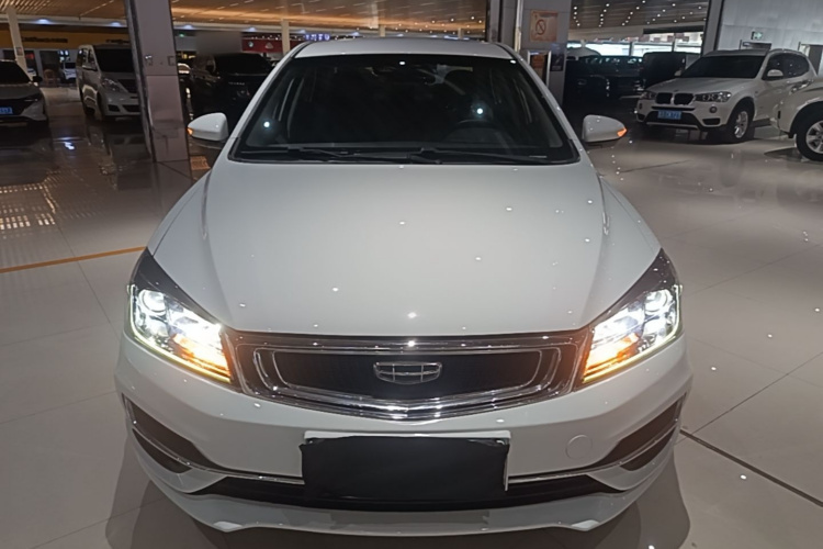GEELY Emgrand 2019 #3 GEELY Emgrand 2019 car image #3
