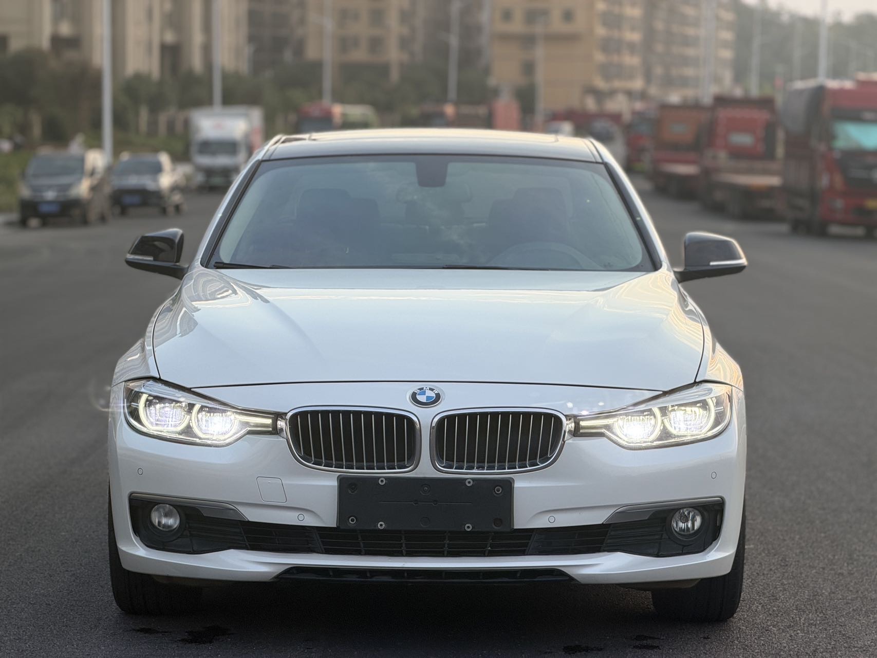 BMW 3 Series 2018 #2 BMW 3 Series 2018 car image #2