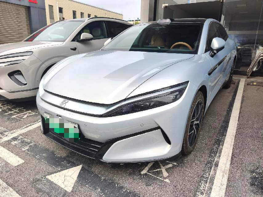 BYD HanL 2025 car image 