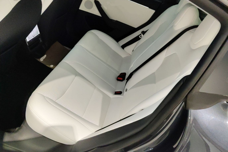 Tesla Model 3 2024 #10 Tesla Model 3 2024 car image #10