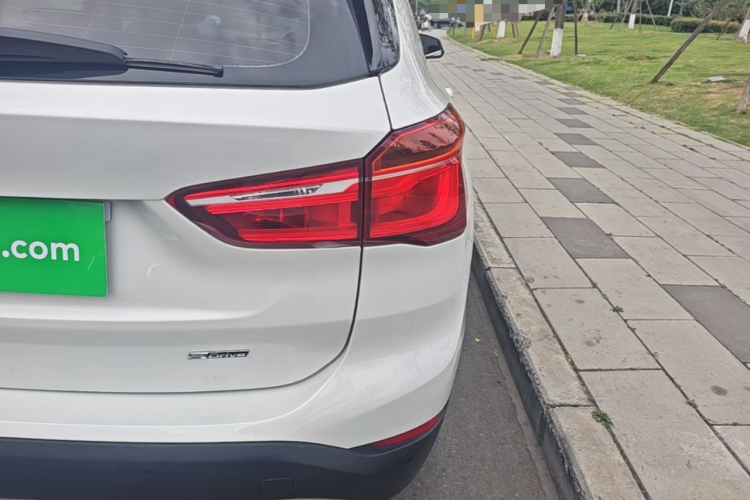 BMW X1 2019 #8 BMW X1 2019 car image #8