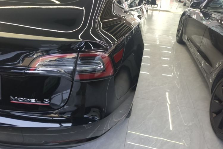 Tesla Model 3 2022 car image #8