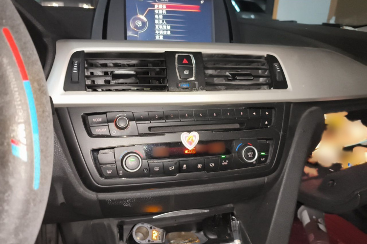 BMW 3 Series 2015 car image #17