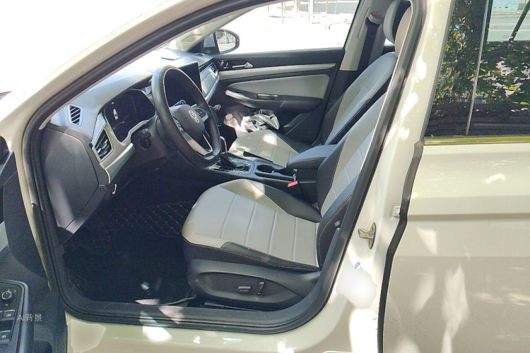 Volkswagen Bora 2023 car image #17